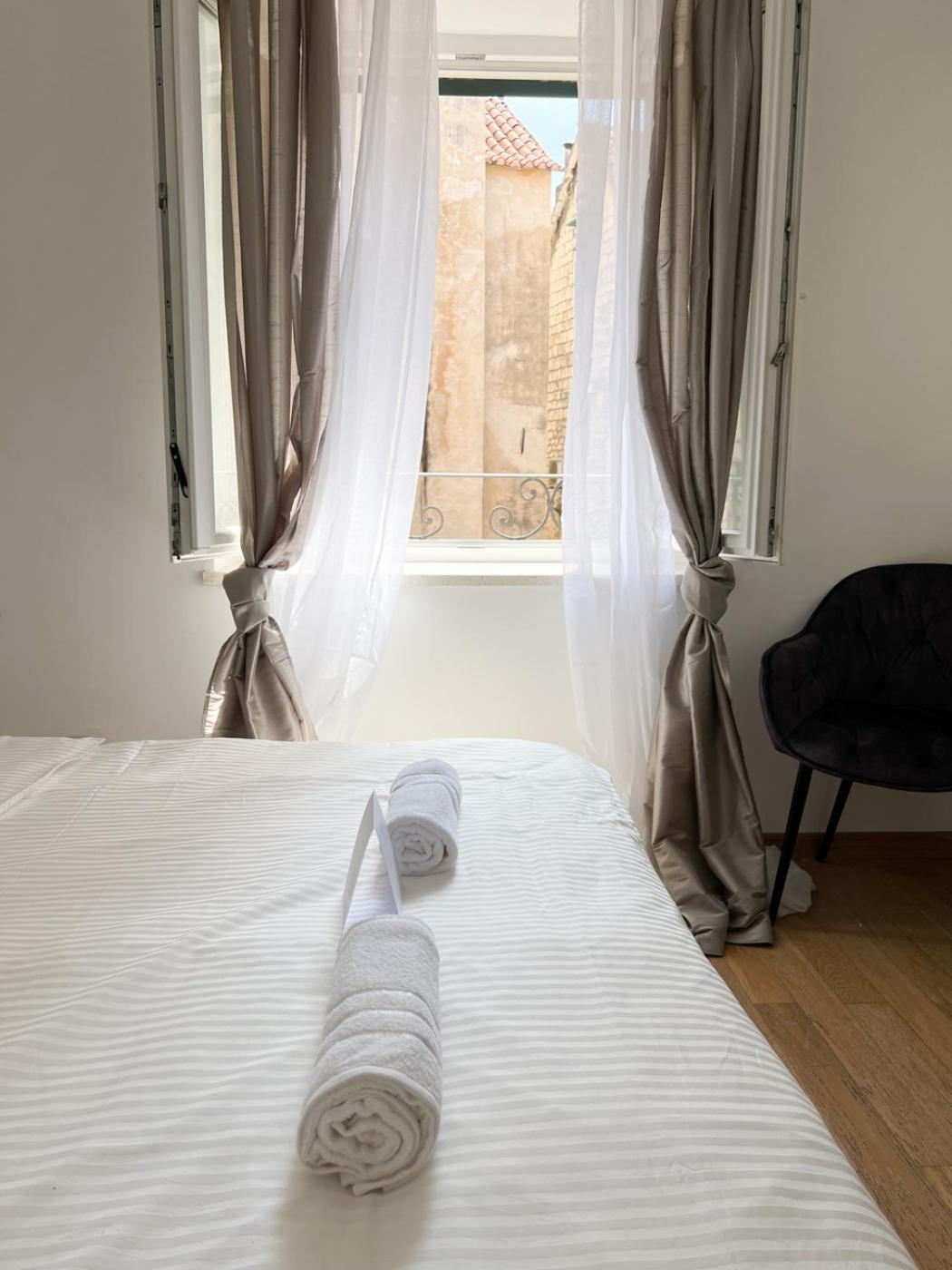 Morei Historical Split Bagian luar foto